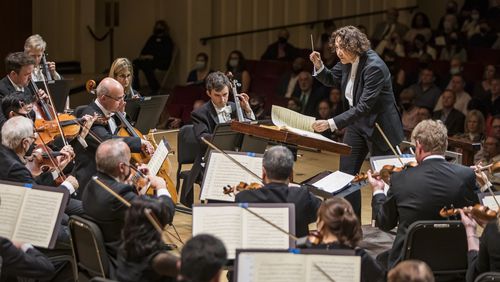 Nathalie Stutzmann conducts the Atlanta Symphony Orchestra. Photo: Courtesy of ASO