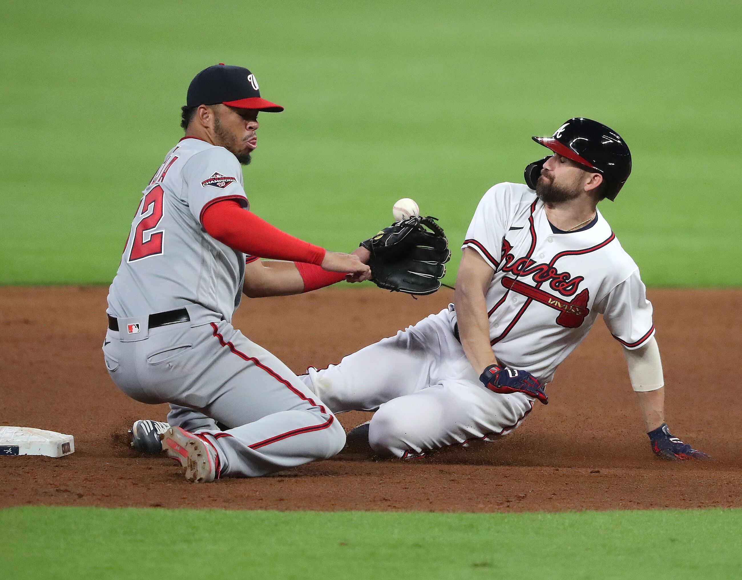 Swanson stays hot with 2-run HR as Braves top Nationals 5-0 – KGET 17