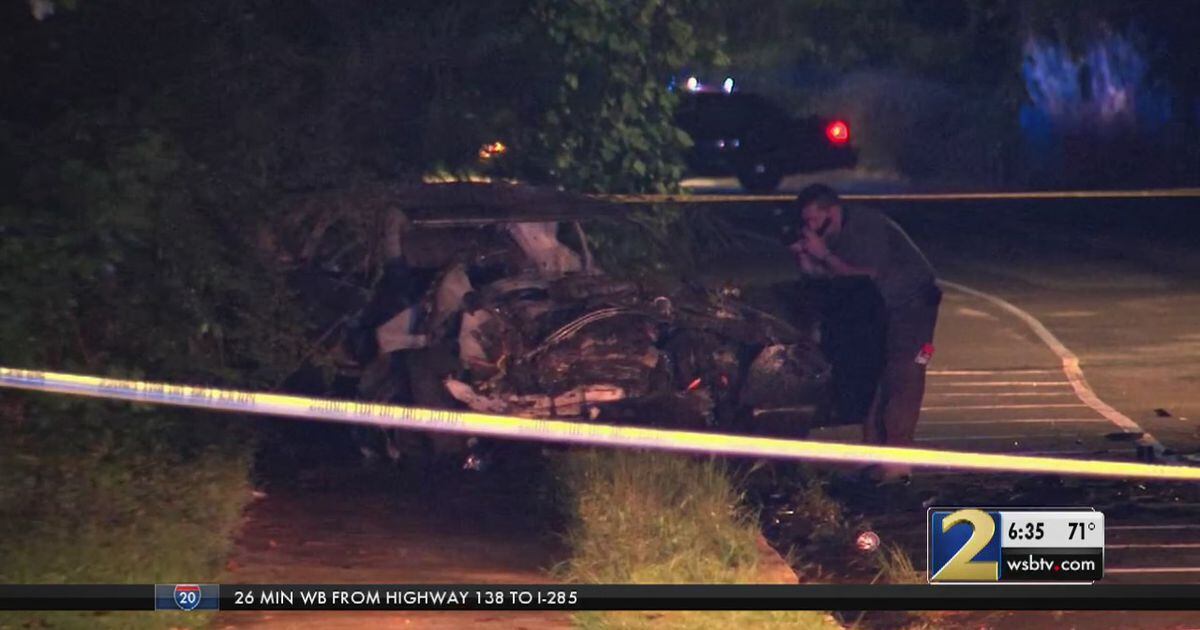 Driver trapped in car after head-on crash in DeKalb County
