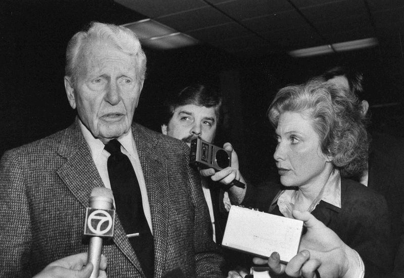 FILE - Actor Ralph Bellamy is interviewed by Associated Press special writer Linda Deutsch during the "Twilight Zone" trial in Los Angeles, Calif., March 9, 1987. (AP Photo/ Nick Ut, File)