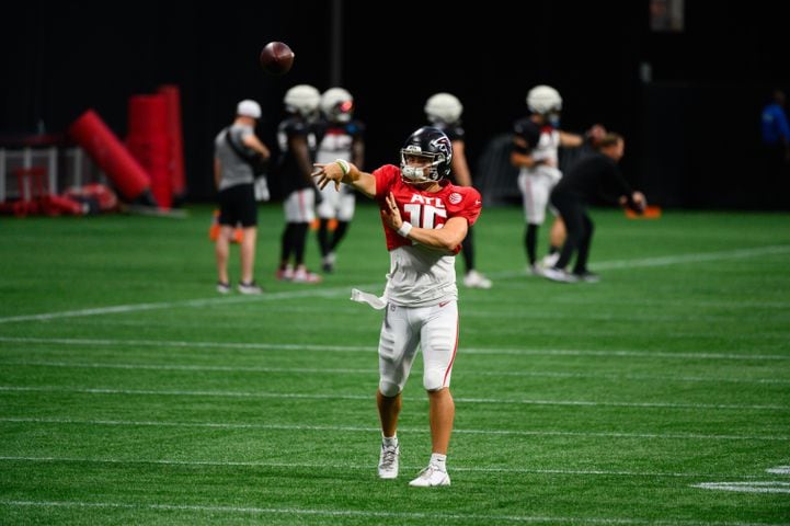 Falcons quarterback Nathan Rourke throws a pass. (Jamie Spaar for the Atlanta Journal Constitution)