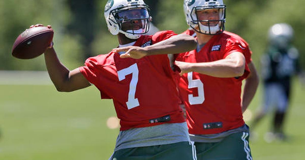 Jets' Geno Smith 'thinking faster' on field these days