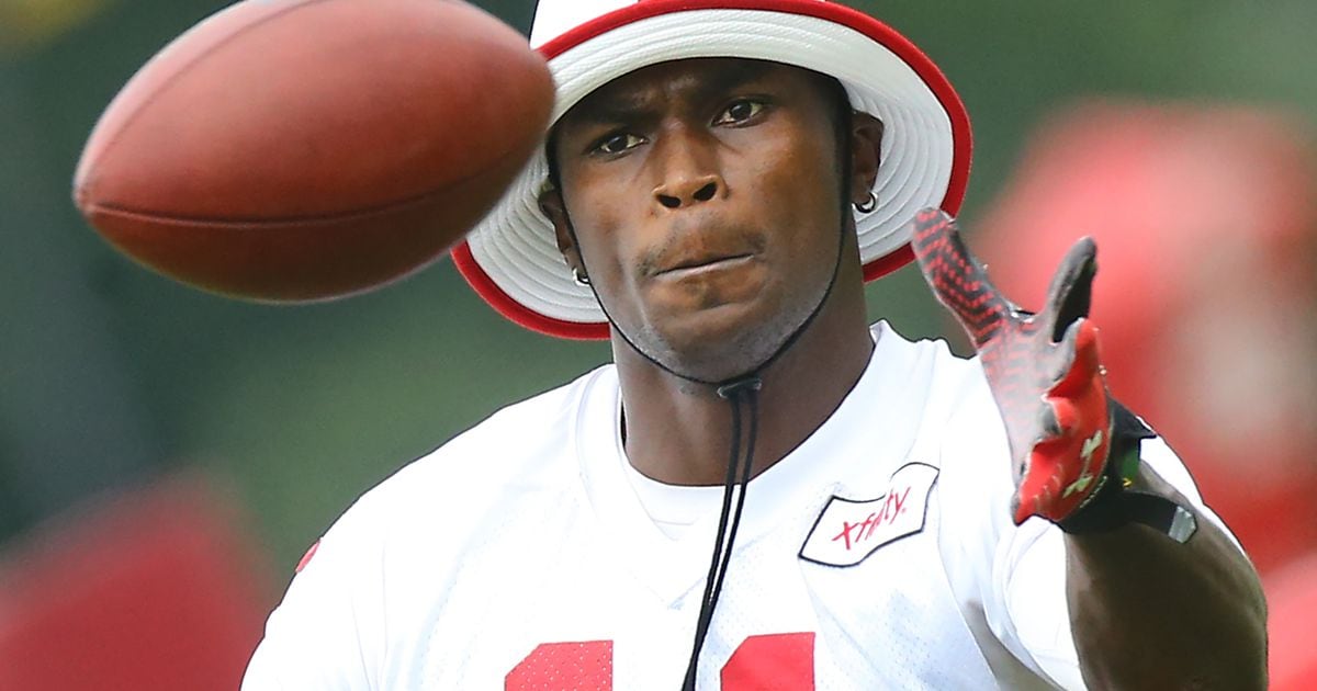 Julio Jones Lost a $100,000 Earring, so He Hired a Dive Team to Get It