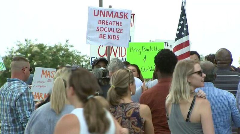 Parents protest mask mandate in Gwinnett County Public Schools