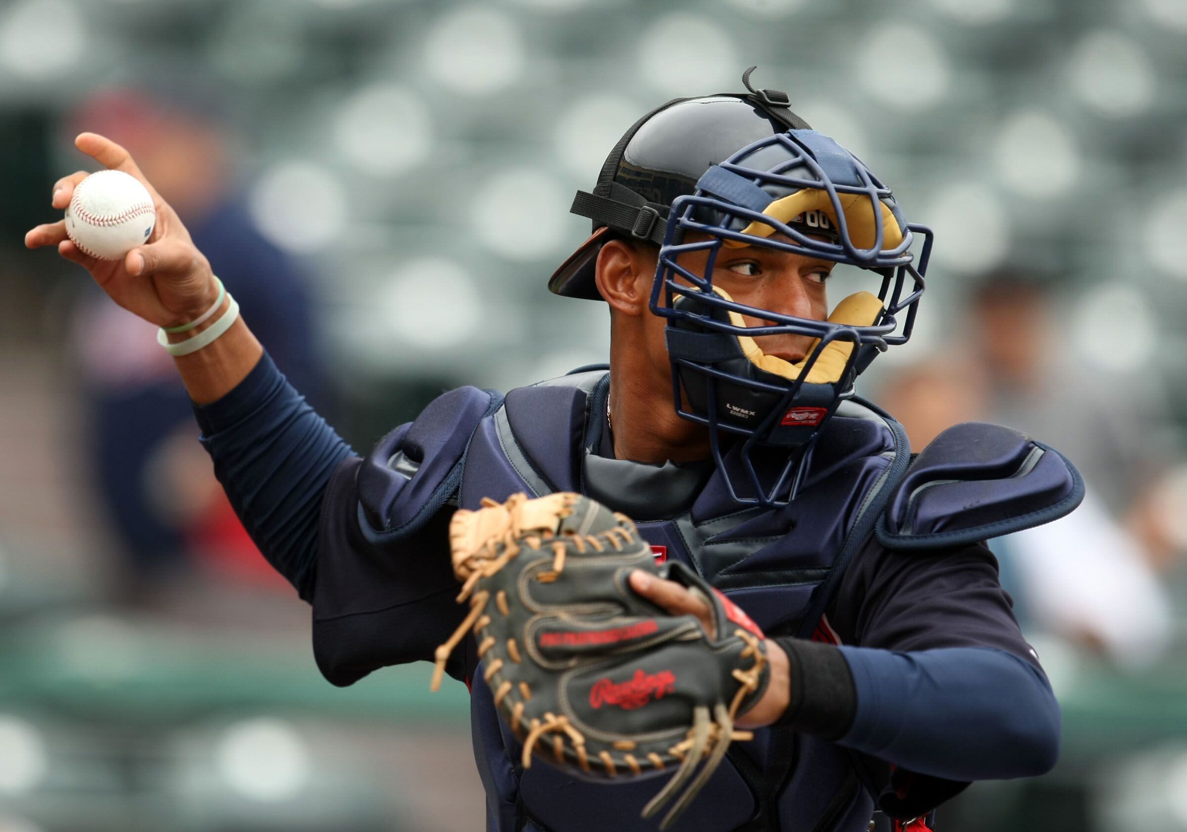 Braves' prospect Bethancourt overshadowed, not forgotten