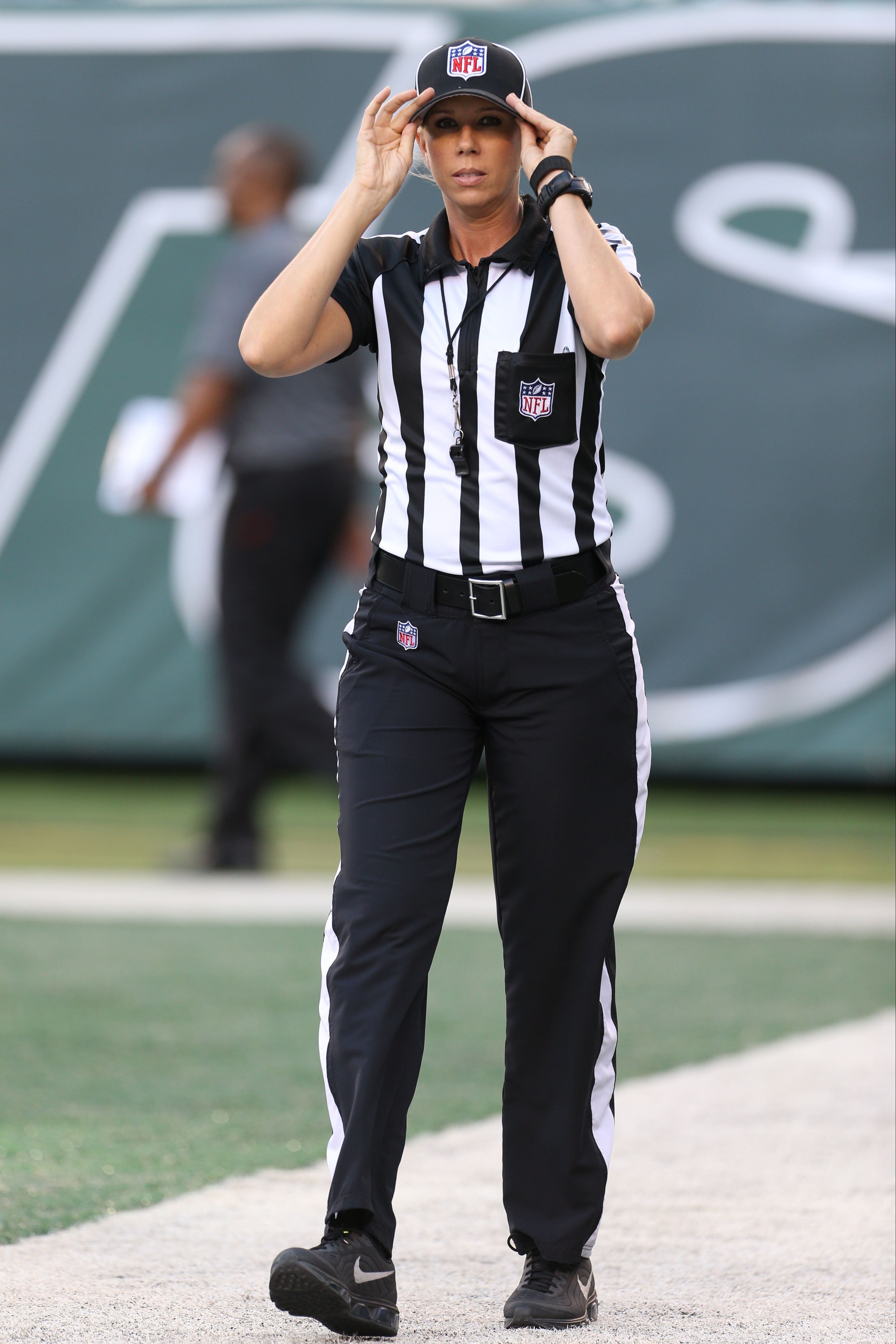 Photos: Female referee works Falcons' game