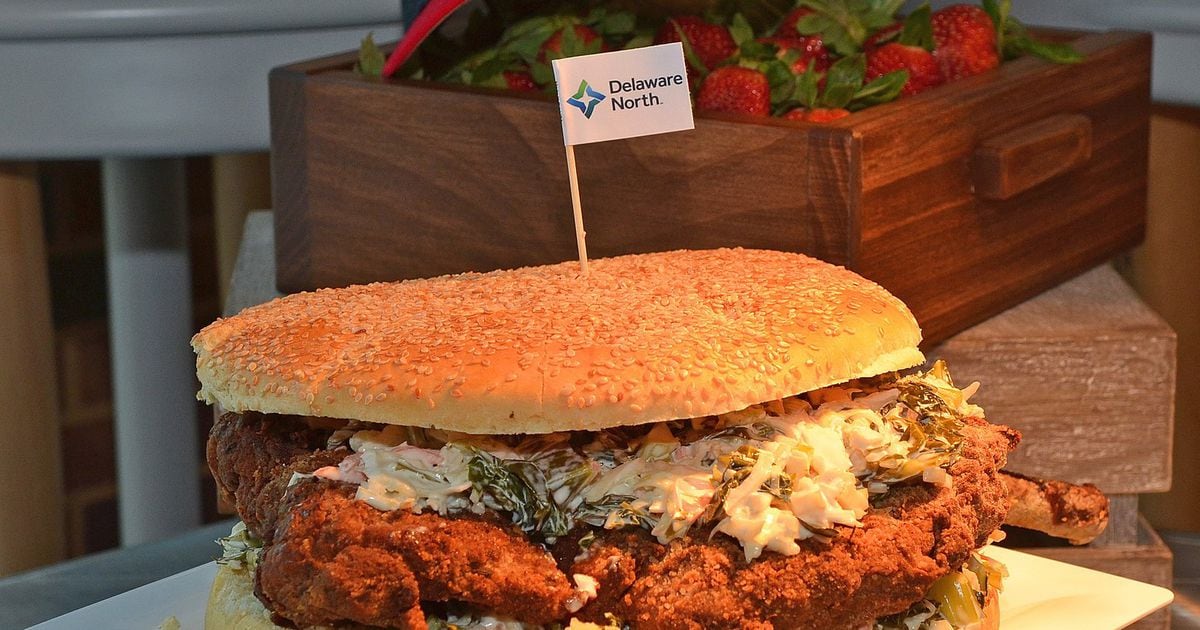 Best Food at SunTrust Park: What to Eat at the Atlanta Braves Stadium -  Thrillist