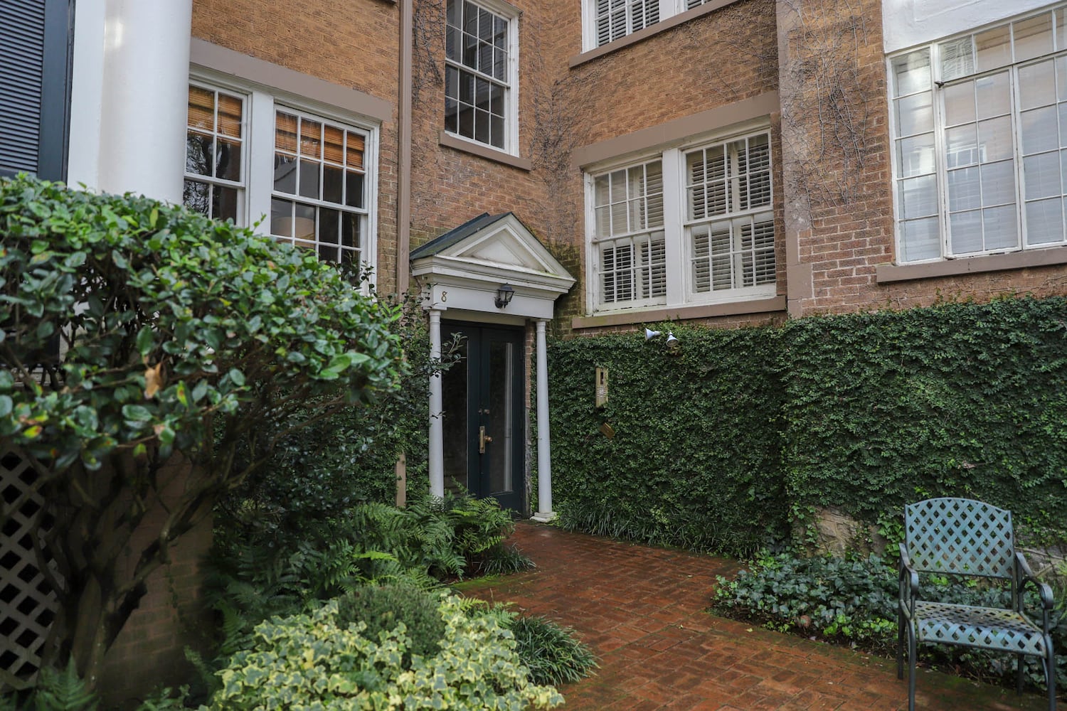 PHOTOS: Buckhead owner decorates her Colonial Revival condo with a geometrical twist