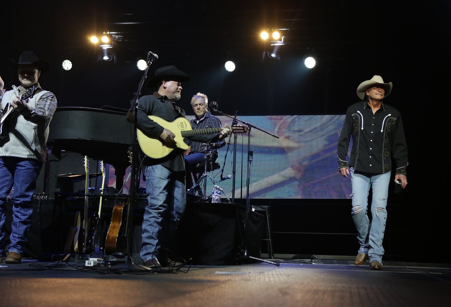 PHOTOS: Alan Jackson performs at State Farm Arena 2020