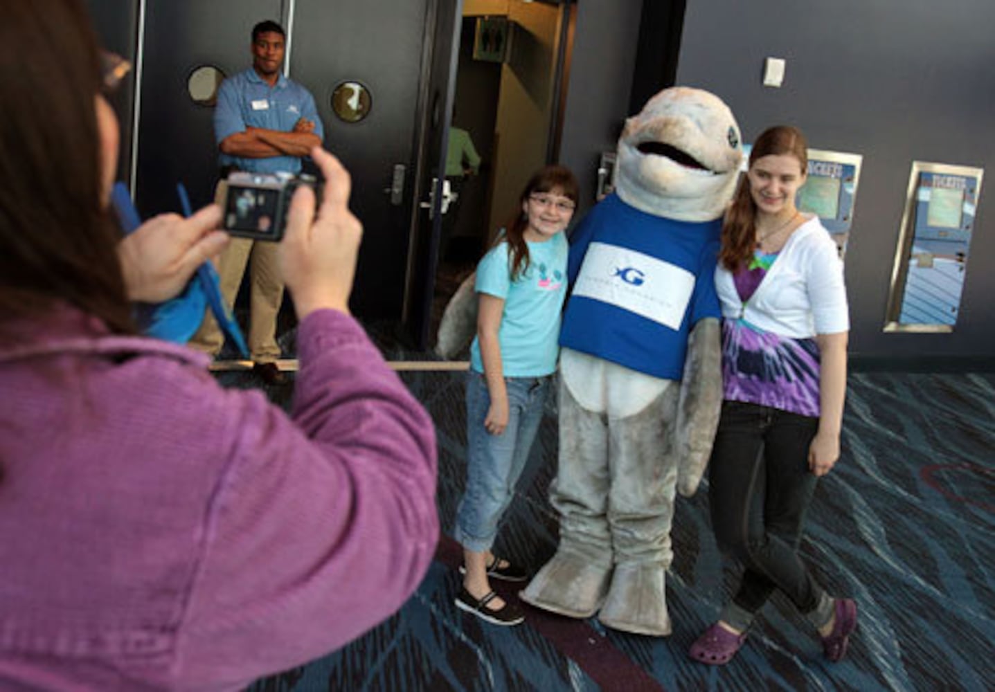 Dolphin exhibit opens at Georgia Aquarium