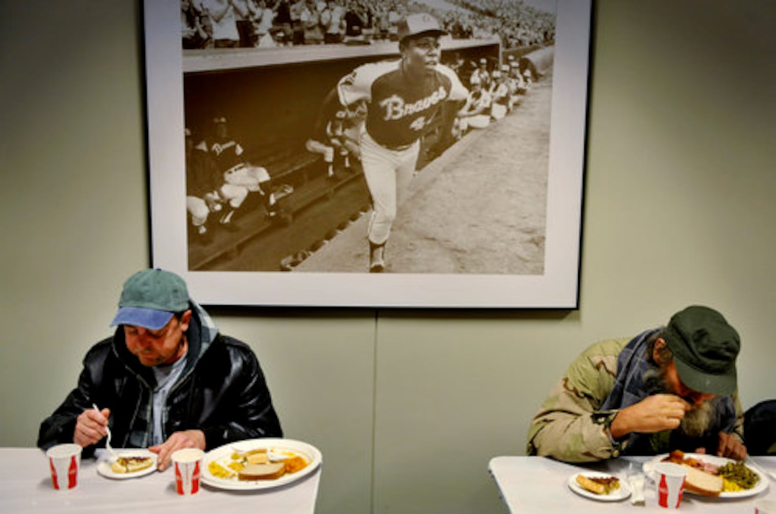 Thousands thankful for Thanksgiving meals