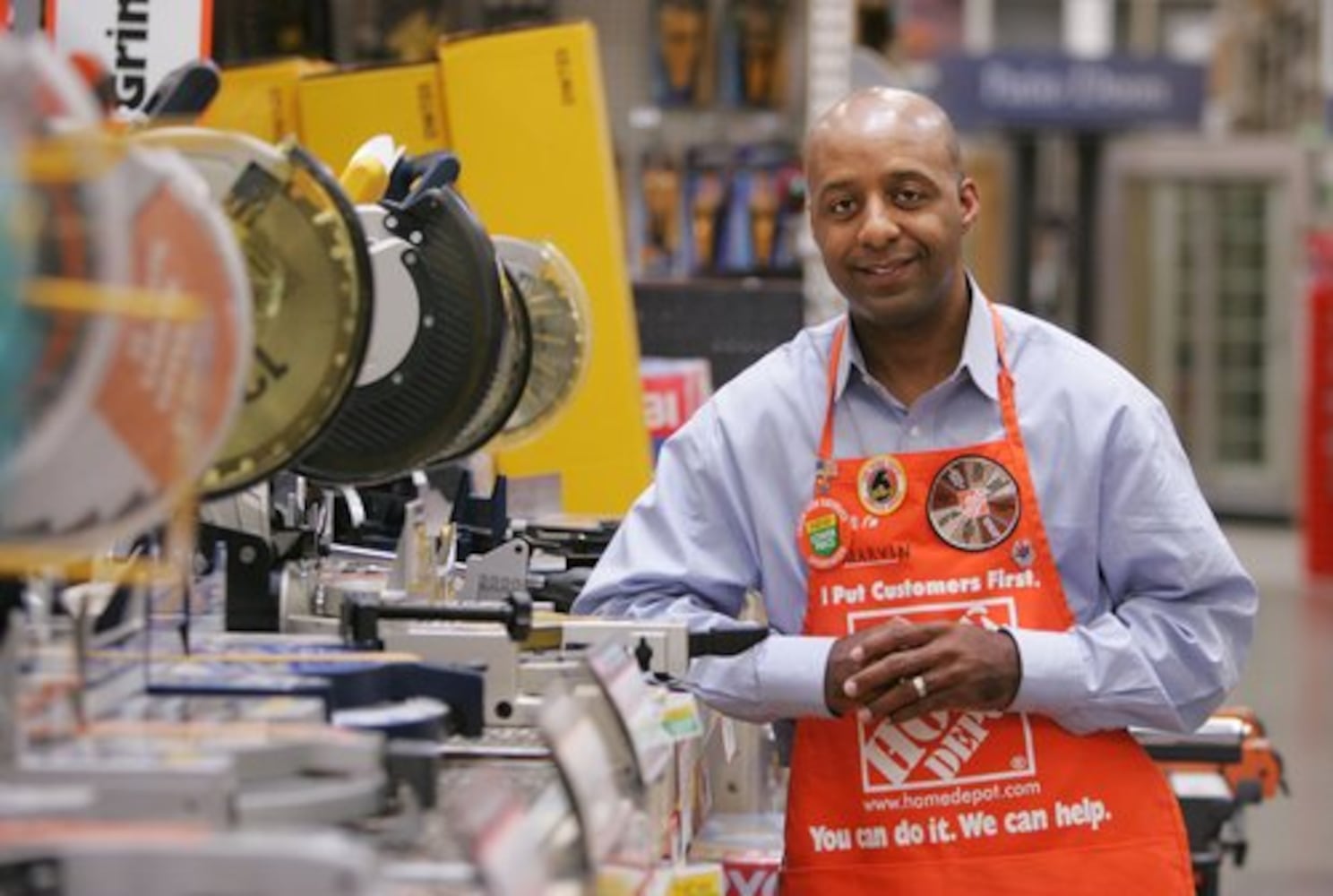 Home Depot VP tours Vinings store