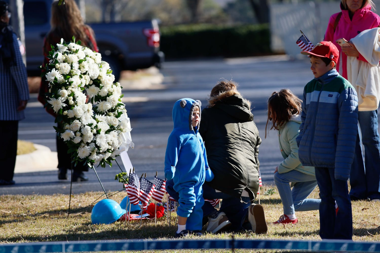 Carter funeral services begin 