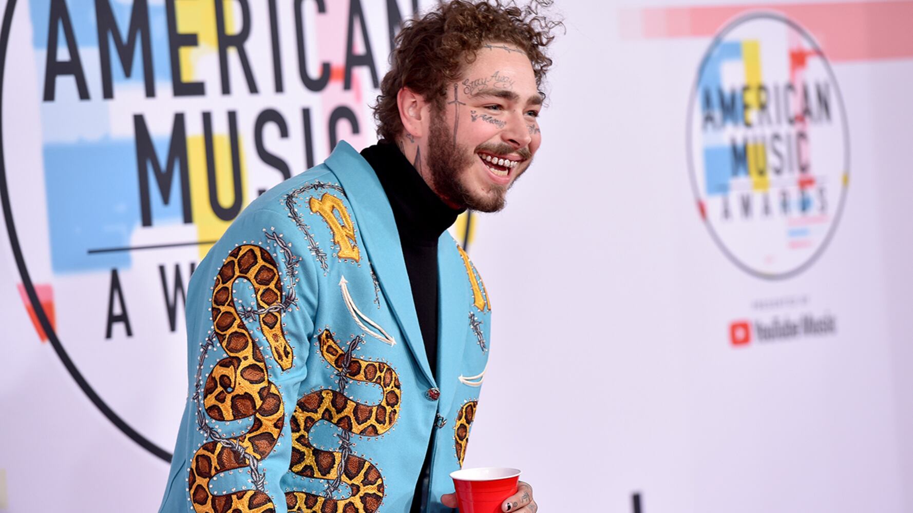 Photos: 2018 American Music Awards red carpet arrivals