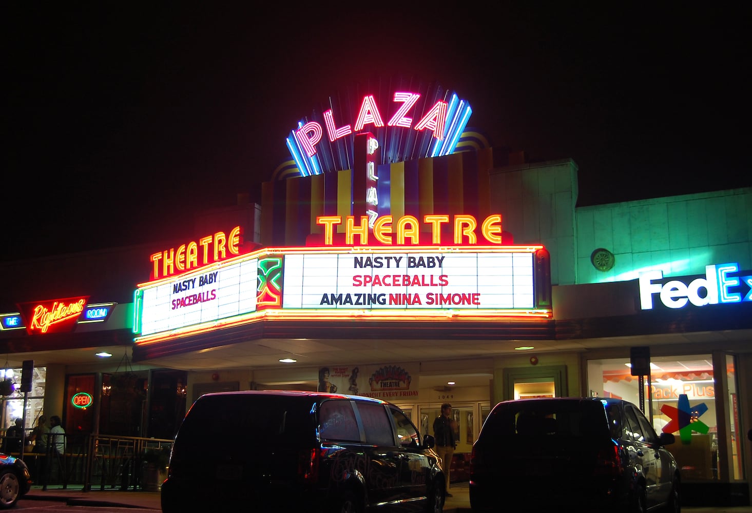 Flashback Photos: Plaza Drugs and Majestic Diner