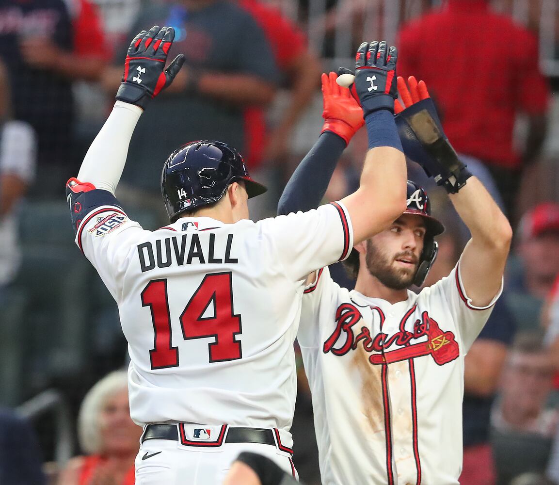 BRAVES PHOTO