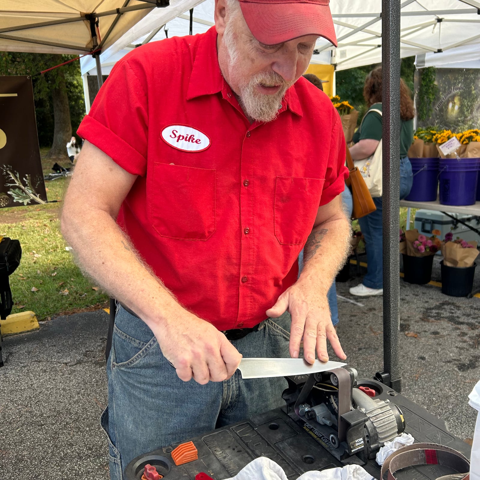 Getting a knife routinely sharpened makes it safer to use, Spike Fullerton said. (Olivia Wakim/olivia.wakim@ajc.com)