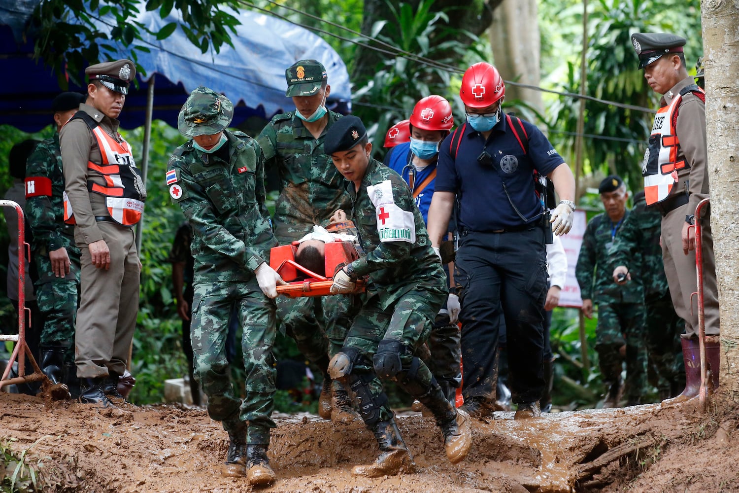 Soccer team, coach found alive days after being trapped in Thai cave