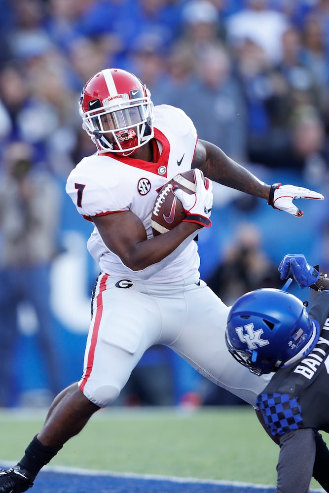 Photos: Bulldogs battle Kentucky, seek SEC East title