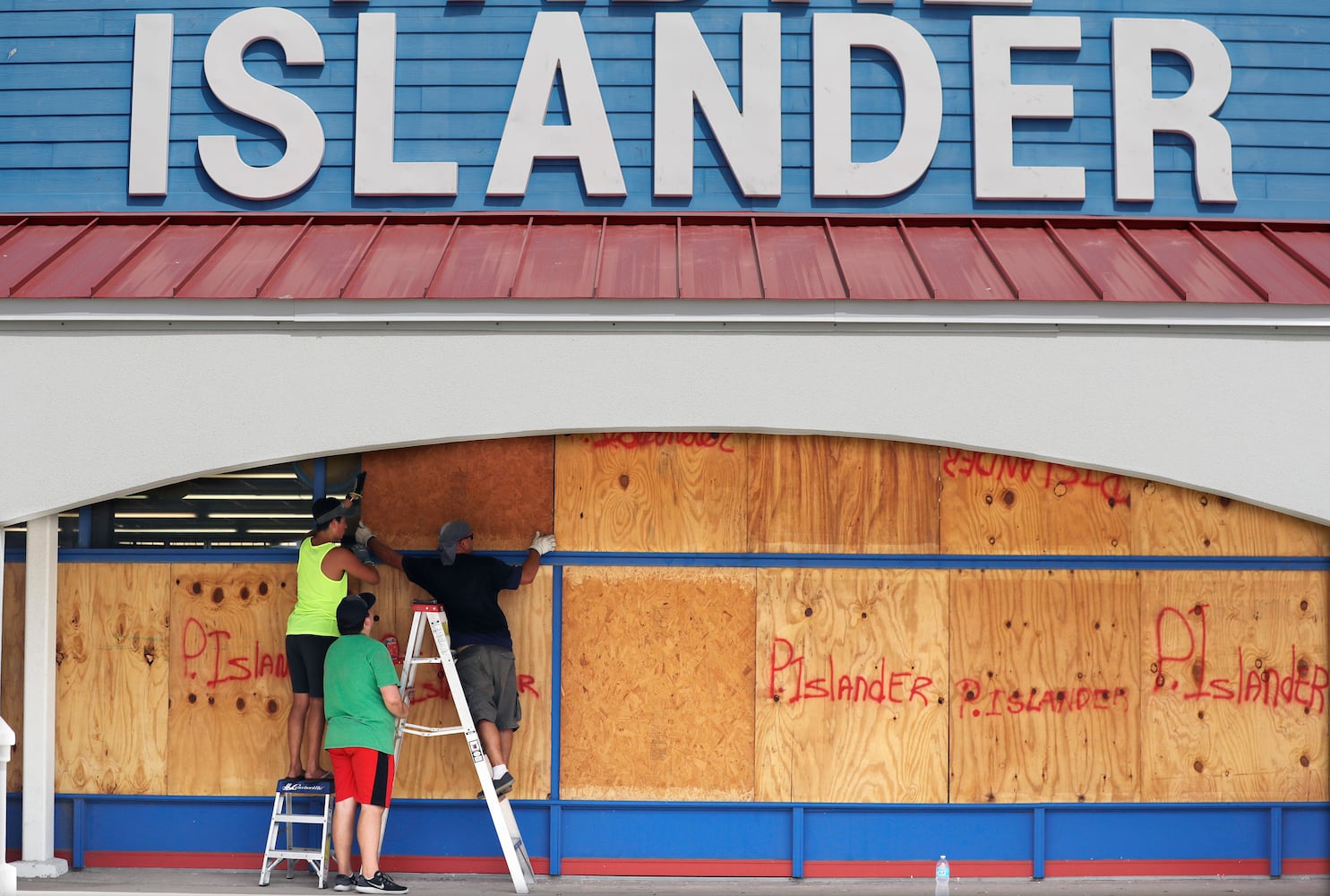 Texas coast braces for Hurricane Harvey