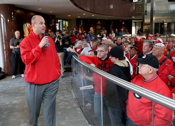 Georgia defensive coordinator Jeremy Pruitt answers questions from a crowd of fans about Georgia's recruiting class on national signing day Wednesday, Feb. 5, 2014, in Athens, Ga. (AP Photo/Jason Getz) Jeremy Pruitt, man of the people. (Jason Getz/AP)