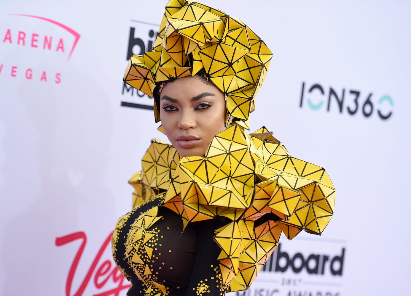 Photos: 2017 Billboard Music Awards red carpet