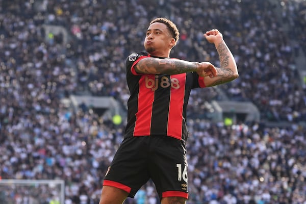 Bournemouth's Marcus Tavernier celebrates scoring his side's first goal of the game during the English Premier League soccer match between Tottenham Hotspur and Bournemouth, at the Tottenham Hotspur Stadium, in London, Sunday March 9, 2025. (Bradley Collyer/PA via AP)