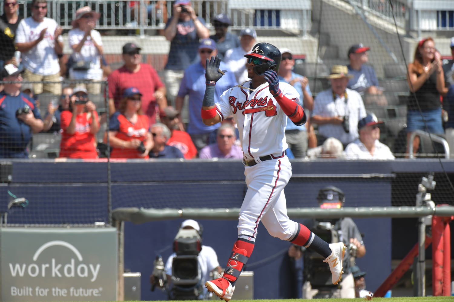 Photos: Afternoon baseball for Braves, Phillies at SunTrust Park