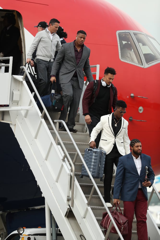 Photos: Patriots arrive in Atlanta for Super Bowl LIII