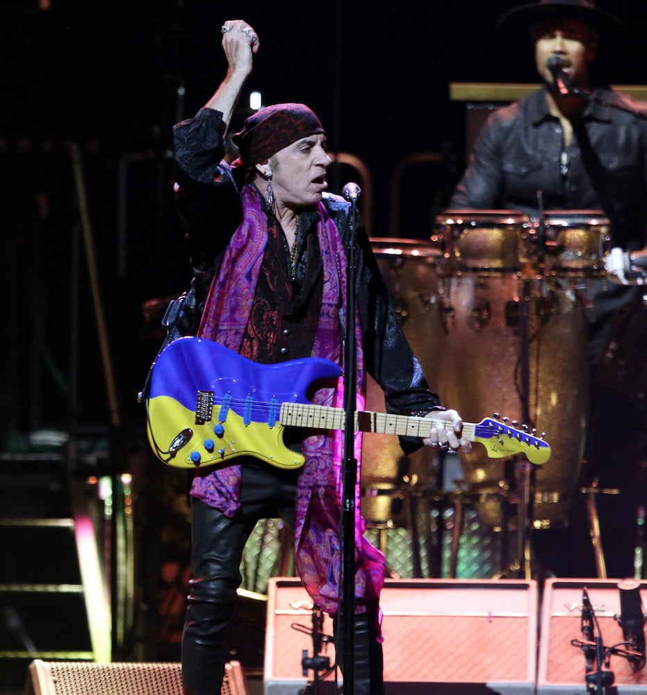 Bruce Springsteen & the E Street Band rocked sold-out State Farm Arena in Atlanta on Friday, February 3, 2023. (Photo: Robb Cohen for The Atlanta Journal-Constitution)
