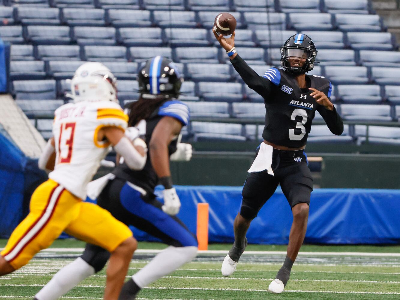 Georgia State Panthers quarterback Darren Grainger (3) completes a pass during the second half.  (Bob Andres for the Atlanta Journal Constitution)