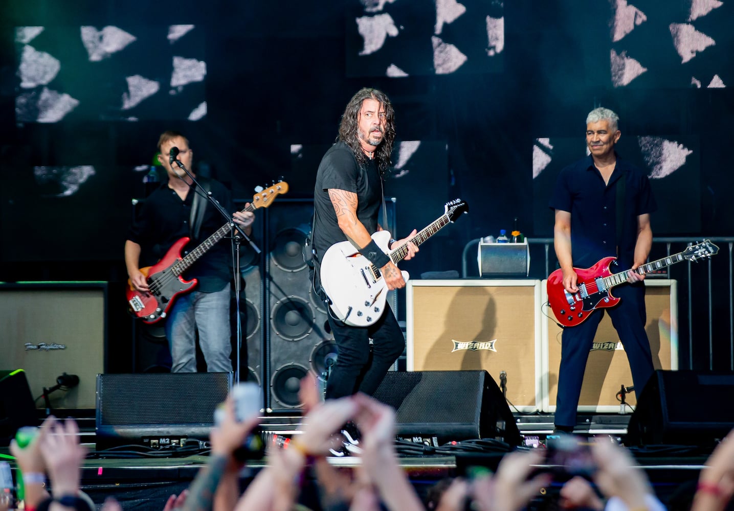 Atlanta, Ga: Foo Fighters closed out Shaky Knees 2024 on Sunday night with extended versions of their biggest hits. Photo taken Sunday May 5, 2024 at Central Park, Old 4th Ward. (RYAN FLEISHER FOR THE ATLANTA JOURNAL-CONSTITUTION)