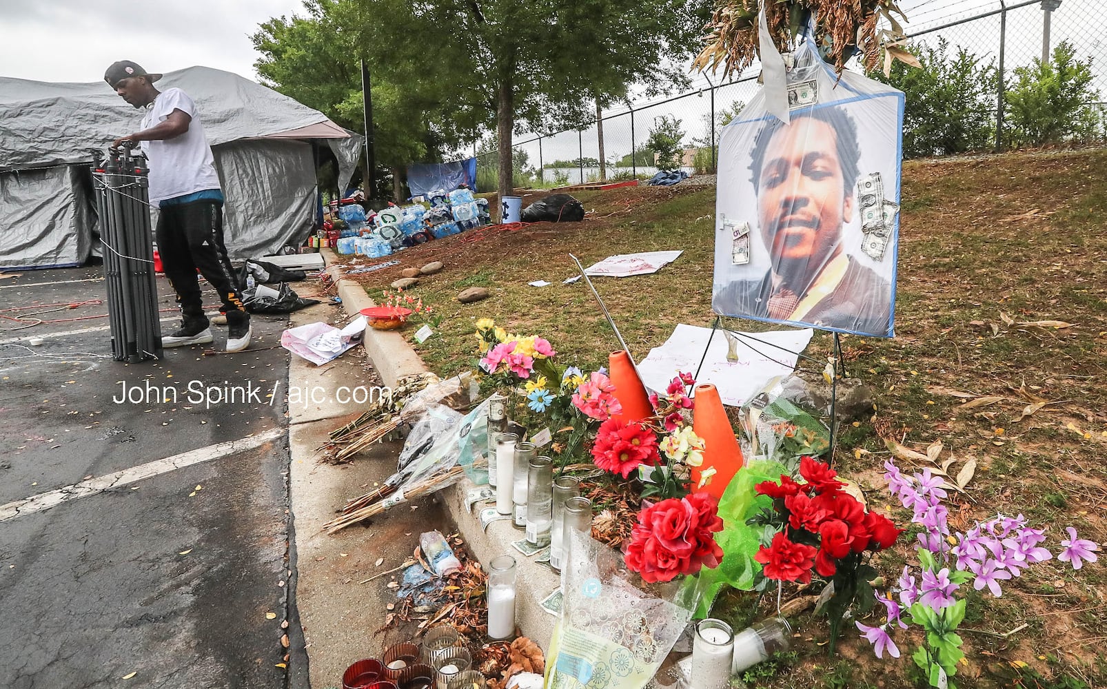 Atlanta Police clear Wendy's where Rayshard Brooks was killed