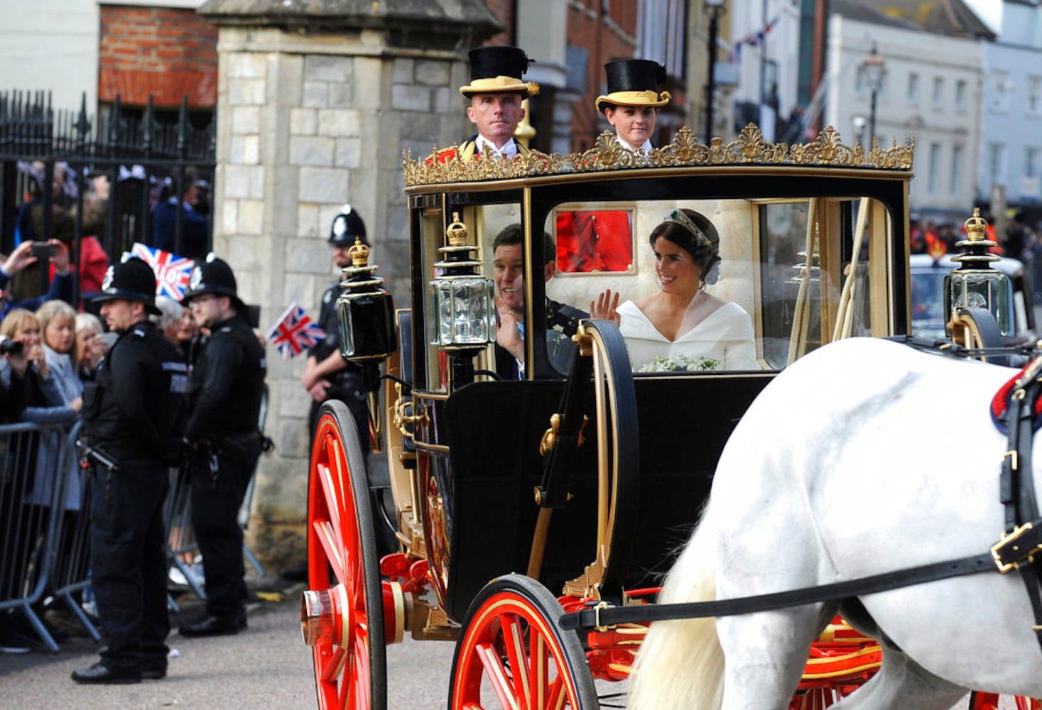 Photos: Princess Eugenie marries Jack Brooksbank