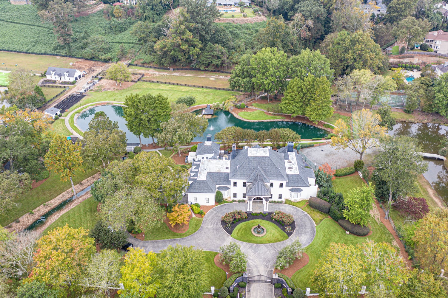 $6 million equestrian estate hits the market on Chattahoochee River