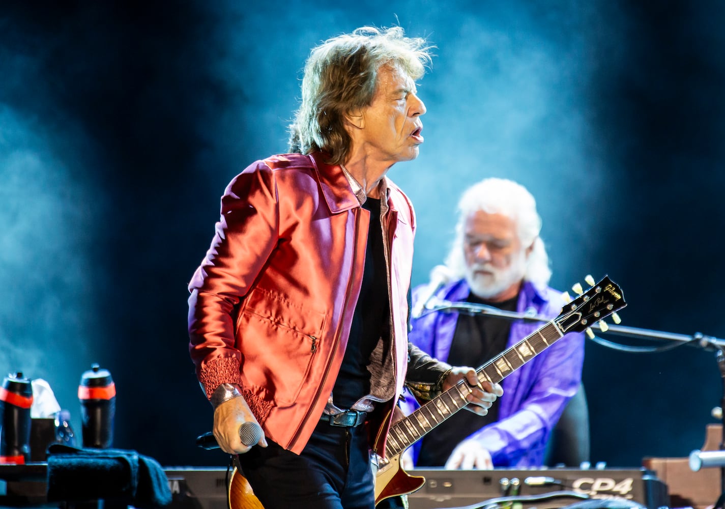 Atlanta, GA: The Rolling Stones play for crazed fans singing along to every word at Mercedes Benz Stadium on the Hackney Diamonds Tour. Photo taken Friday June 7, 2024. 060924 aajc rolling stones review (RYAN FLEISHER FOR THE ATLANTA JOURNAL-CONSTITUTION)