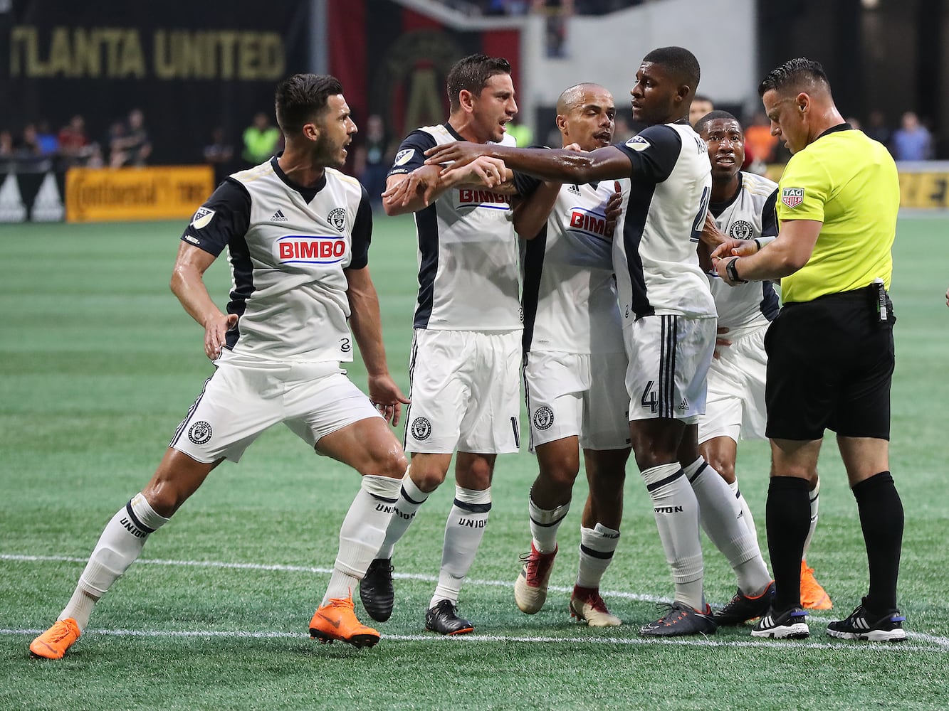 Photos: Mercedes-Benz roof open for Atlanta United match