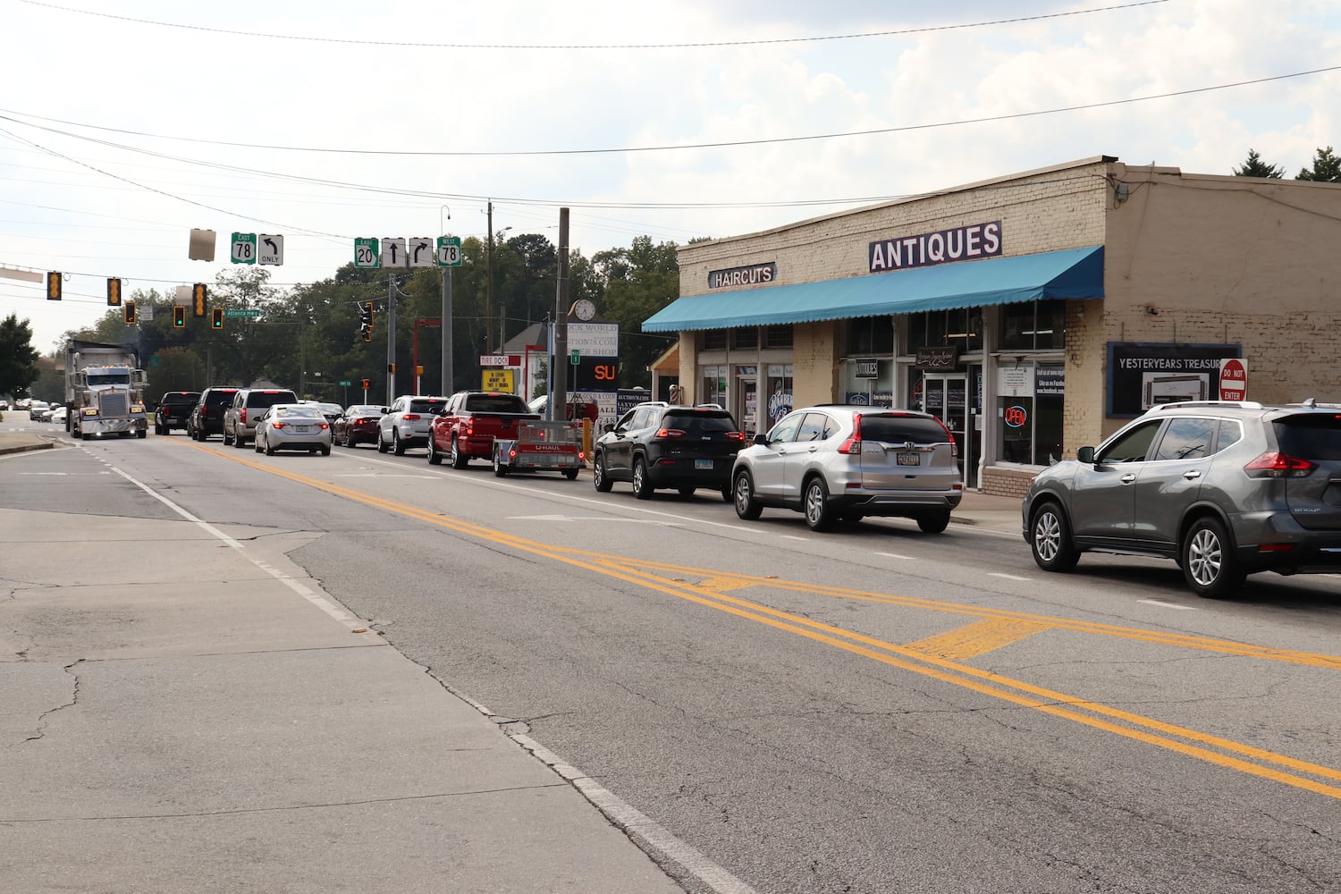 Traffic in Loganville