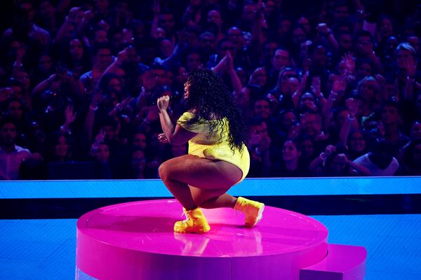 NEWARK, NEW JERSEY - AUGUST 26: Lizzo performs onstage during the 2019 MTV Video Music Awards at Prudential Center on August 26, 2019 in Newark, New Jersey. (Photo by Noam Galai/Getty Images)