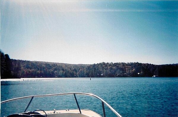 Boat around Lake Rabun