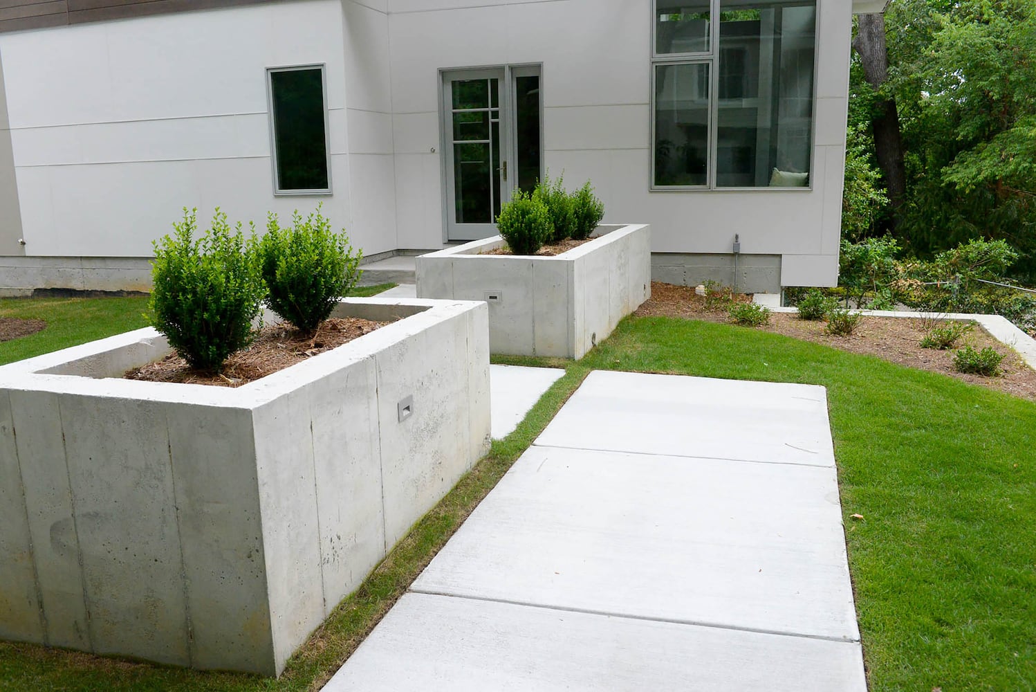 PHOTOS: Modern tour home replaces rat-infested house on Midtown lot