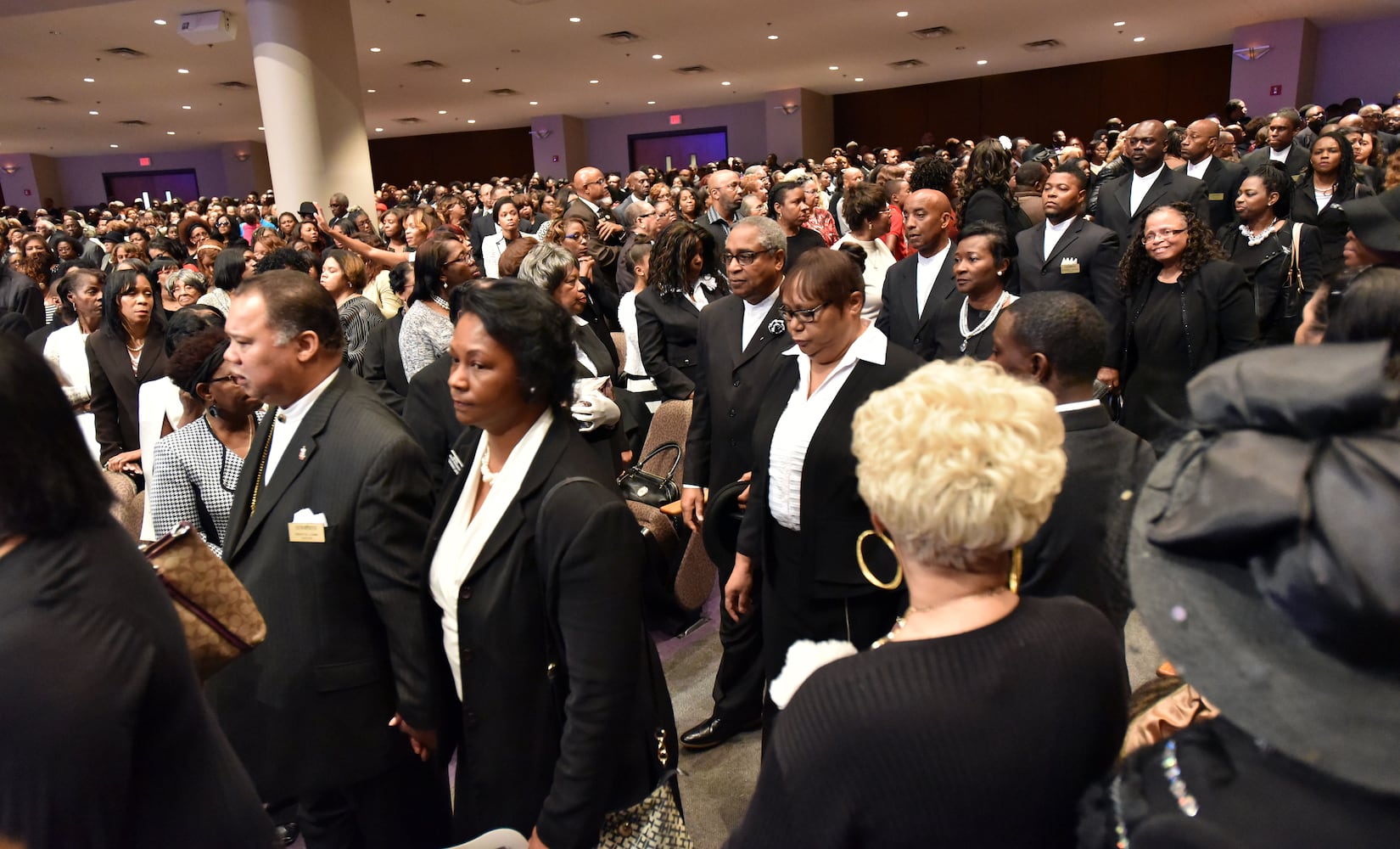 Mourners gather for Bishop Eddie Long's funeral service