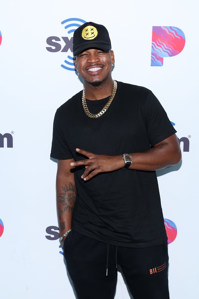 ENTER-TV-MASKED-SINGER-NE-YO-GET