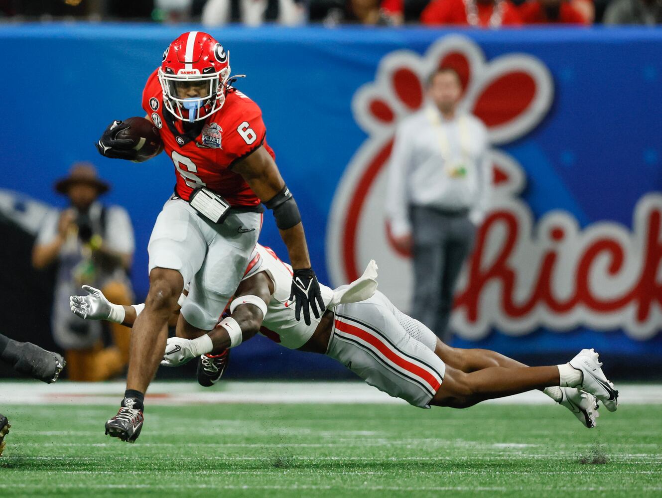 Georgia Bulldogs running back Kenny McIntosh