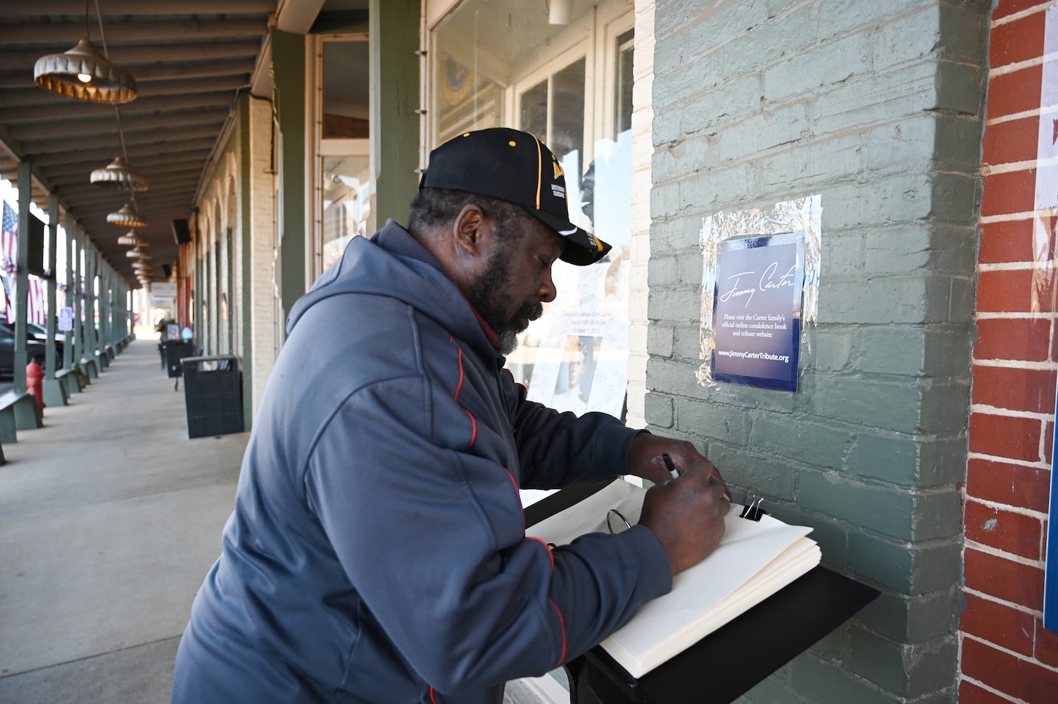 Plains prepares for final service of Jimmy Carter