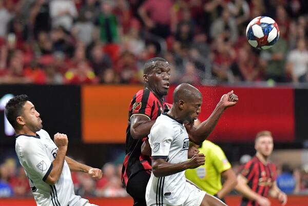 October 24, 2019 Atlanta - Atlanta United midfielder Darlington Nagbe (6) and Philadelphia Union forward Fafa Picault (9) collide on a header in the second half during Eastern Conference semifinals of MLS playoffs at Mercedes-Benz Stadium on Thursday, October 24, 2019. Atlanta United won 2-0 over the Philadelphia Union. (Hyosub Shin / Hyosub.Shin@ajc.com)