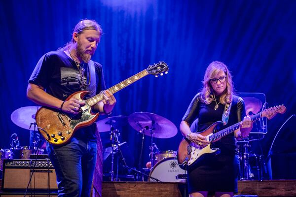  Derek Trucks and Susan Tedeschi get into a groove. Phoot: Stuart Levine