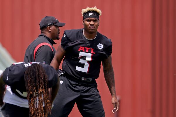 Falcons linebacker Mykal Walker is shown during OTA at the Atlanta Falcons Training Facility Thursday, June 9, 2022, in Flowery Branch, Ga. (Jason Getz / Jason.Getz@ajc.com)