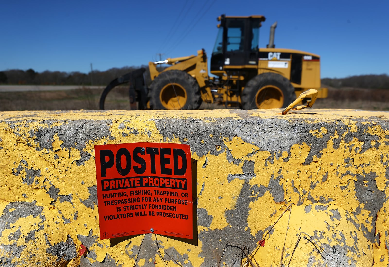 031024 Rutledge: Equipment sits idol at the site of Rivian’s planned Georgia plant on Sunday, March 10, 2024, in Rutledge.   Curtis Compton for the Atlanta Journal Constitution