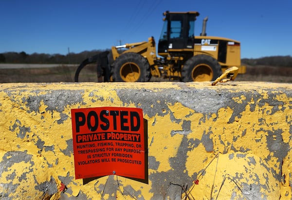 031024 Rutledge: Equipment sits idol at the site of Rivian’s planned Georgia plant on Sunday, March 10, 2024, in Rutledge.   Curtis Compton for the Atlanta Journal Constitution